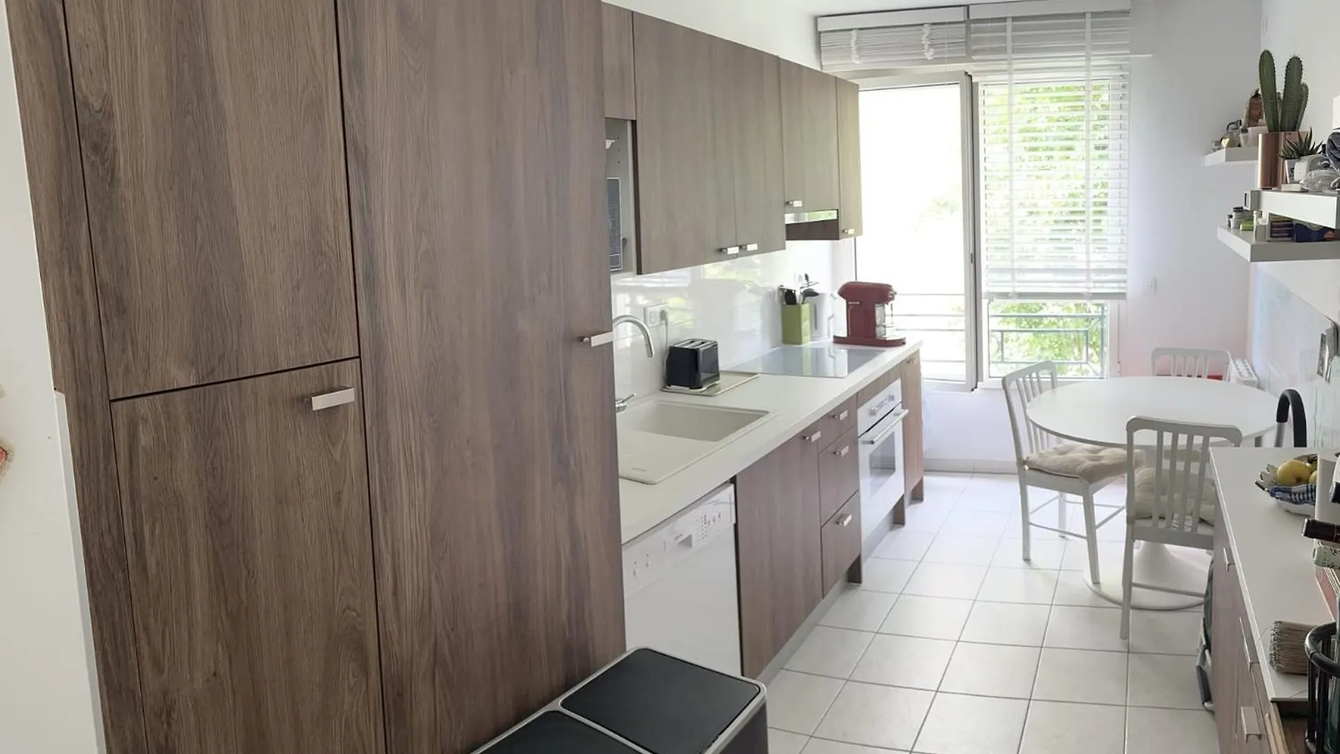 Modern T3 With Garden In * Paris